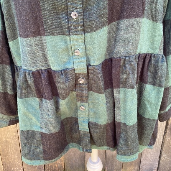 𝅺american Eagle Flannel Button Down Top size XS - Picture 6 of 9